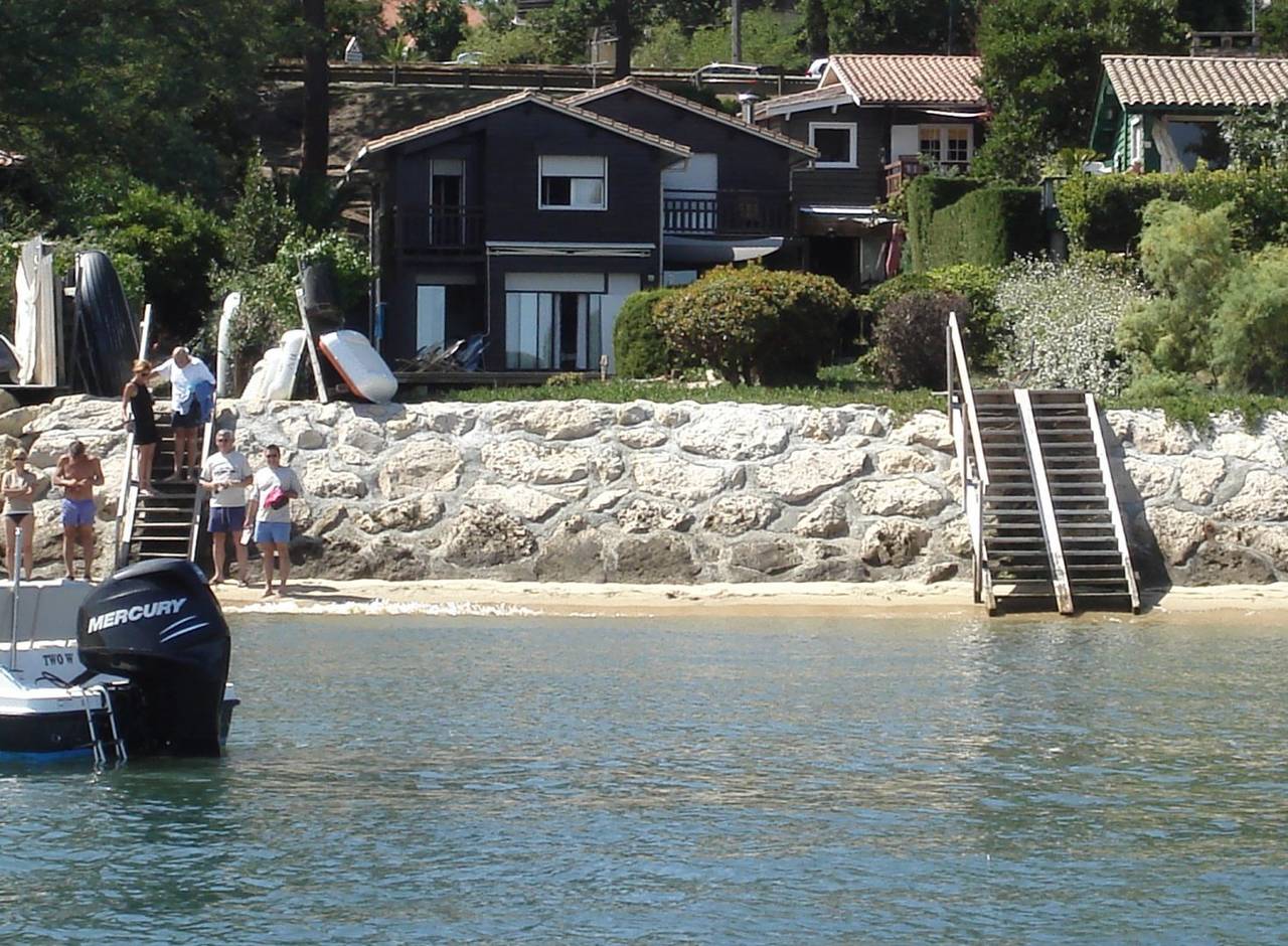 A louer au Cap ferret Villa en Bois sur l'eau à la vigne in Lège-Cap-Ferret, Région d'Arcachon