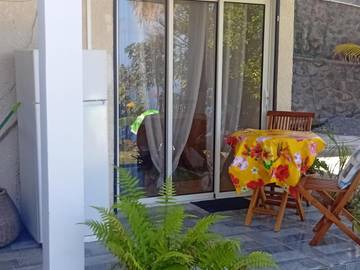 Location de vacances pour 2 personnes, avec vue et terrasse à Saint-Leu