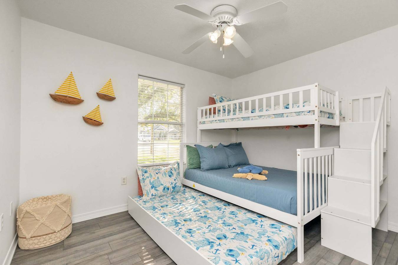 Holley House 4 Beds  Foosball    Near the Beach in Emerald Coast