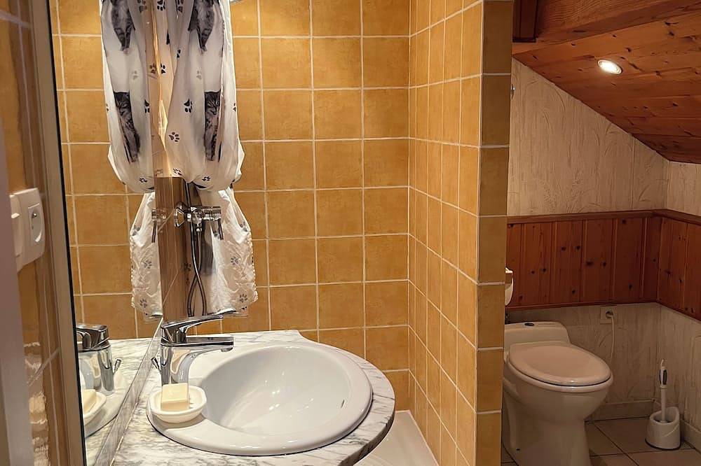 Appartement entier, Charmant gîte au cœur du Jura in Saint-Lothain, Jura