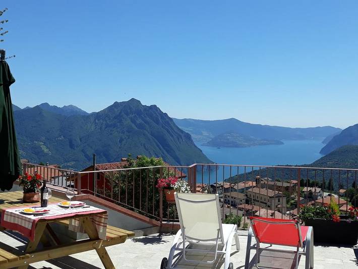 Appartamento vacanze per 6 persone, con giardino e panorama nonché vista lago - 1
