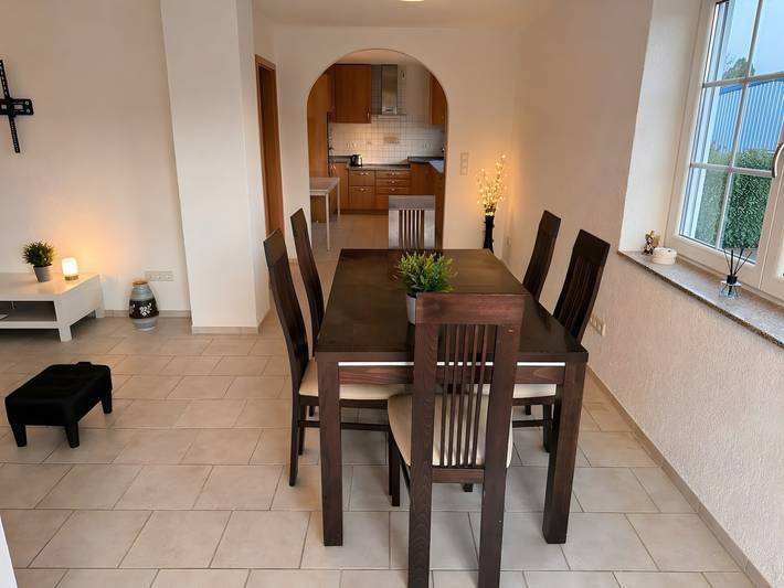 Apartamento entero, Apartamento 'Control Suites Og Rechts' con terraza privada y Wi-Fi in Deutsches Eck, Urbar
