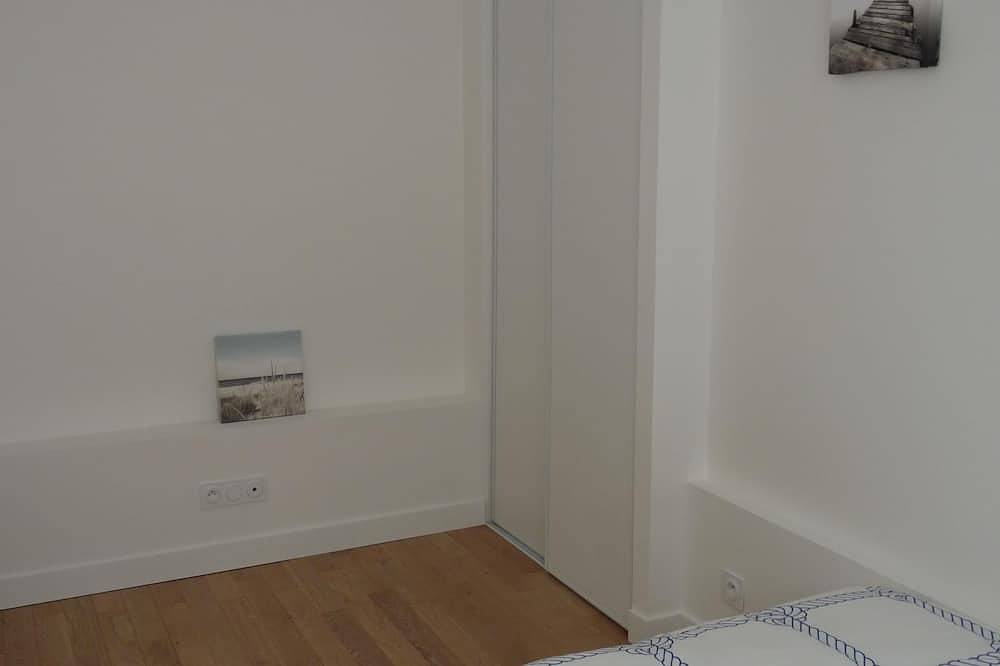 Appartement entier, Au Cœur De La Cite Corsaire 3***164M De La Plage,Commerces,Parking Gratuit in Saint-Malo, Région de Saint-Malo