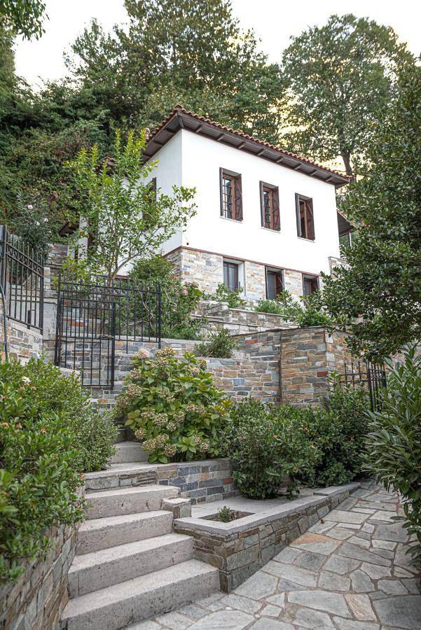 Location de vacances pour 5 personnes, avec vue ainsi que jardin et terrasse dans Agios Ioannis (Zagora–Mouresi) - 3