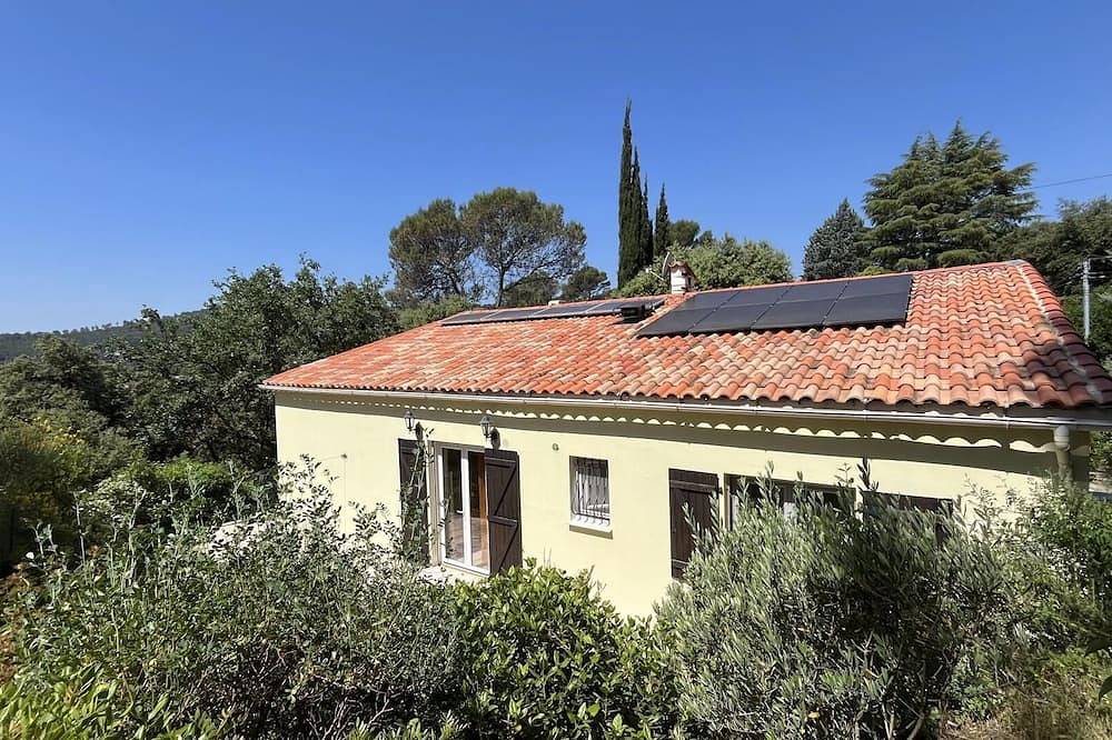 Villa spacieuse proche village in Taradeau, Région de Draguignan