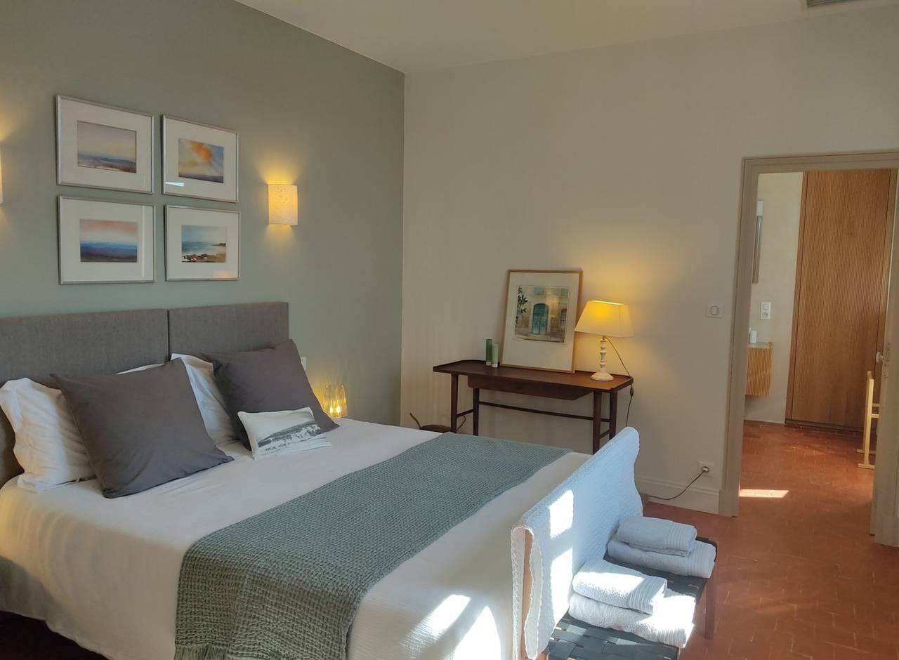 Chambres d'hôtes en Provence - Chambre Côté Sud in Mondragon, Vaucluse