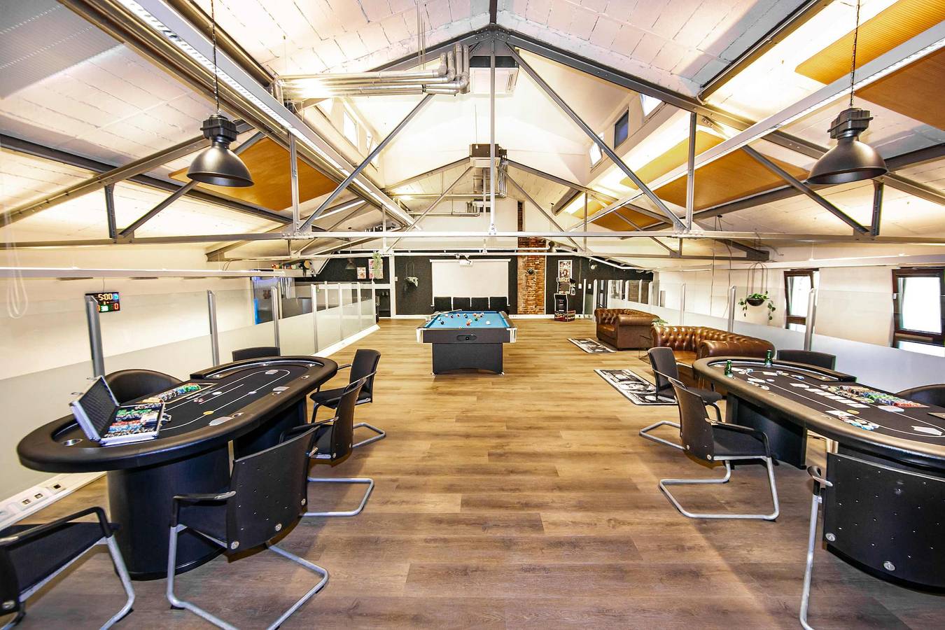 Ferienhaus für 36 Personen mit Whirlpool in Höhr-Grenzhausen, Westerwald