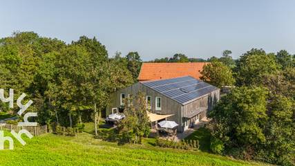 Ferienhaus für 16 Personen, mit Garten und Terrasse in Zeeland