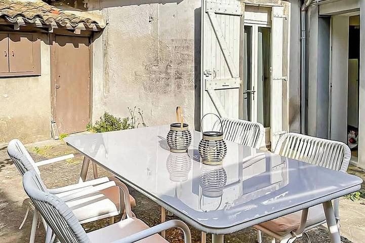 Holiday apartment for 4 people, with garden and balcony - 1