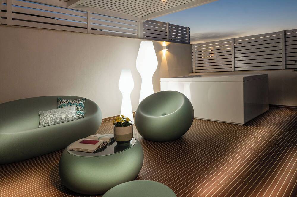 Dimora Zahira, Design Suites 2 min from the Sea - New - Center in Marina di Ragusa, Ragusa