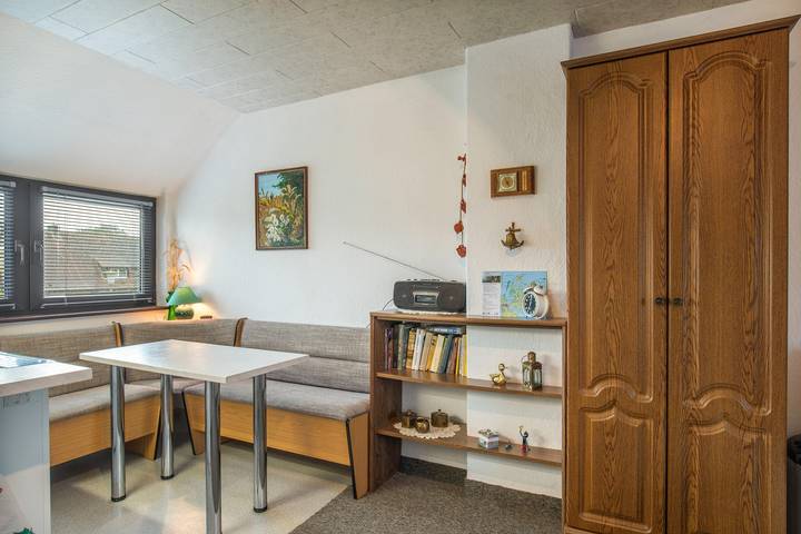 Ganze Wohnung, Ferienwohnung Hiddenseeblick 2" mit Meerblick, Gemeinschaftsterrasse und Wlan in Naturstrand Dranske, Rügen