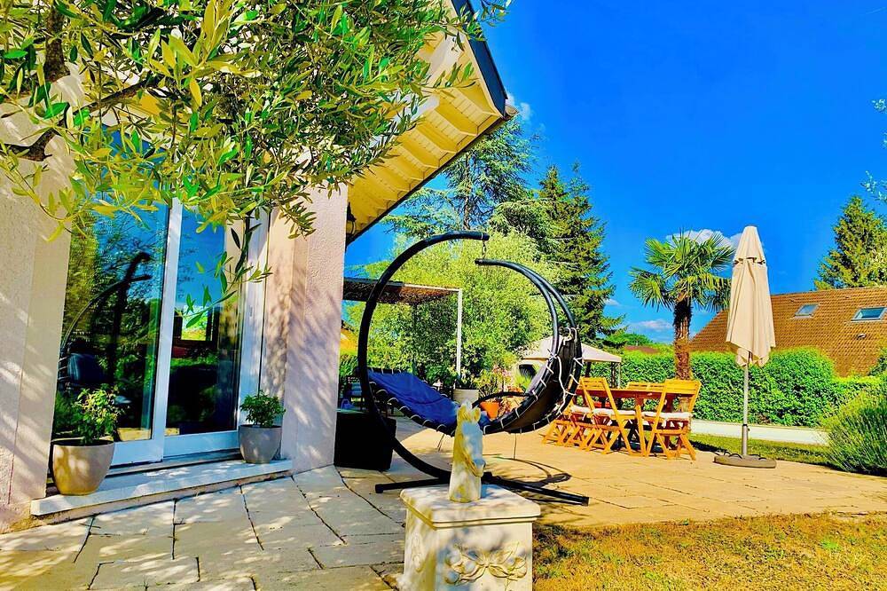 Welcome to Beautiful Villa Near Geneva in Chens-sur-Léman, Thonon-les-Bains region