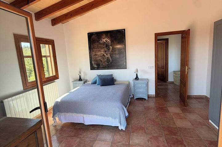 Relax & unwind: Stylish finca w/ pool, views & total privacy in Campanet, Interior de Mallorca