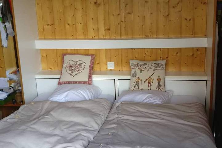 Chalet Volière Haut -Aussen : für 8 Personen, grosse Terrasse, Garten, Balkon, Grill, Sonnenzelt, Ga in Saint Luc, Anniviers