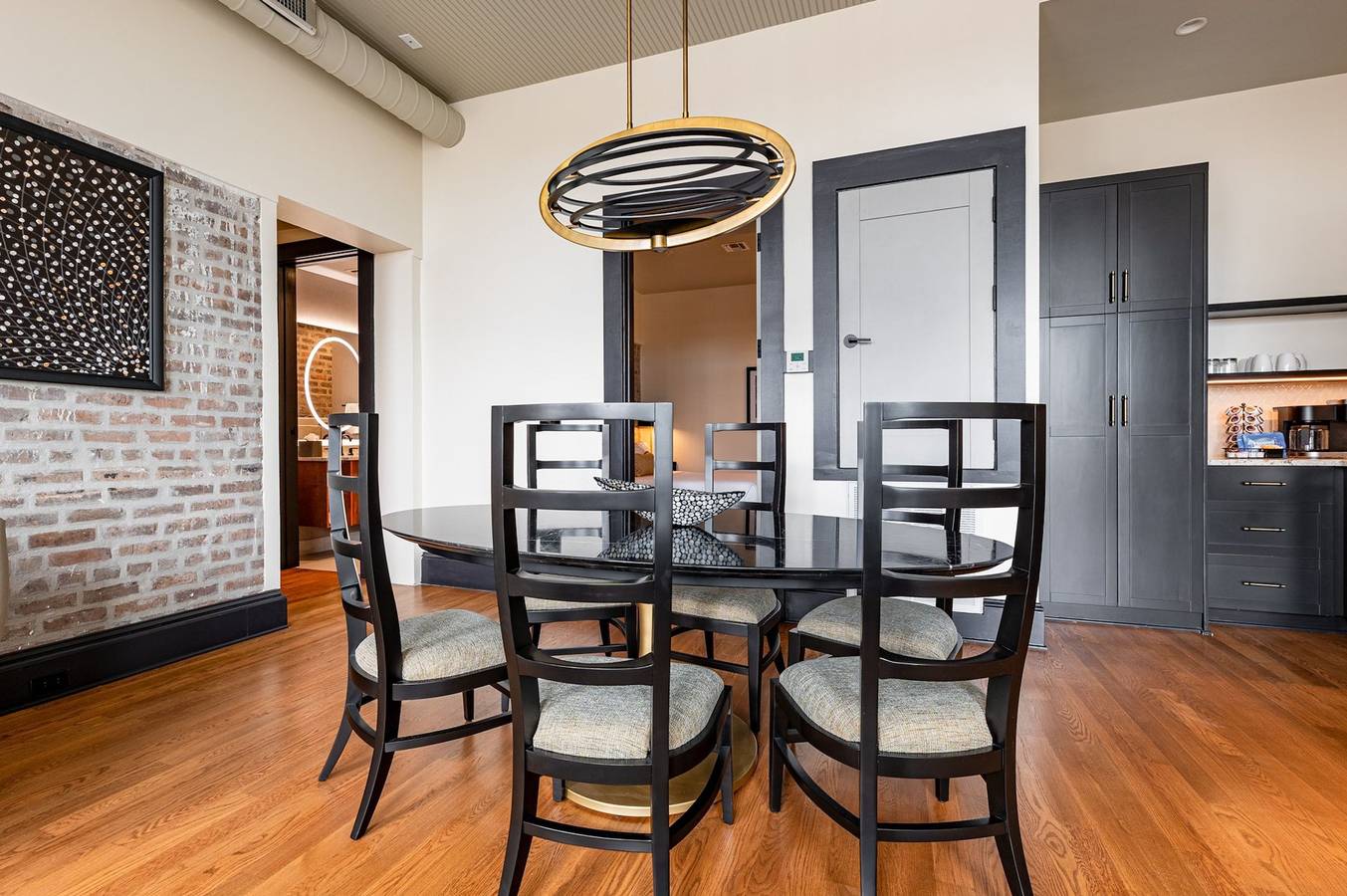 Apartamento entero, 2Br Canal Street Charm: Elegant Space | The Mayfair in Storyville (New Orleans), New Orleans