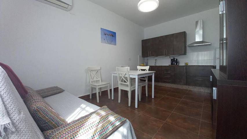 Casa rural para 4 personas, con piscina además de terraza y vistas en Baena  - 2