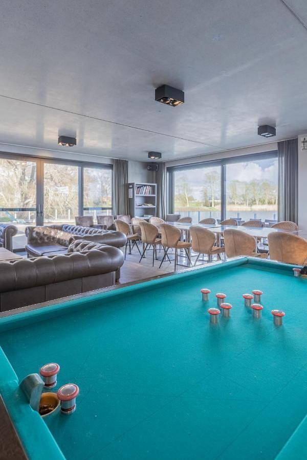 Gîte pour 22 personnes, avec jacuzzi ainsi que jardin et sauna à Ypres - 4