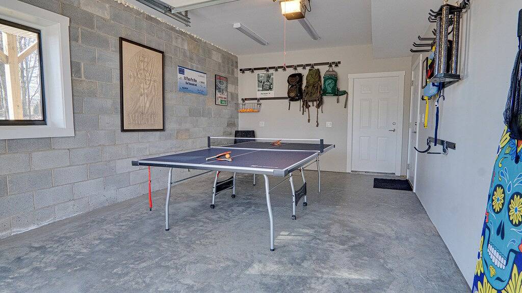 Blue Ridge Hideaway at Lake Toxaway w/ Hot Tub in Lake Toxaway