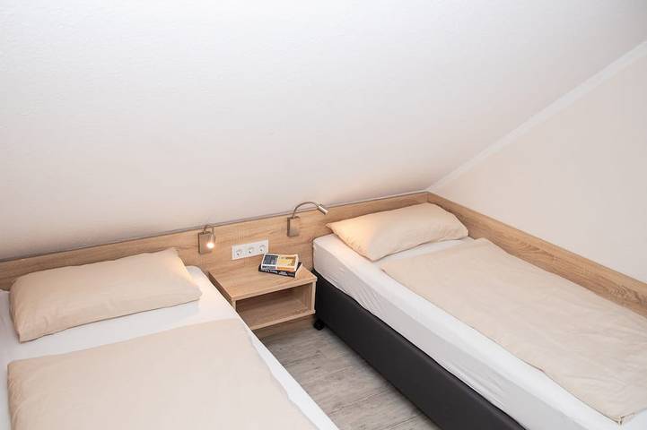 Ganze Wohnung, Ferienhaus Nr. 26a, 2x Dusche, Wc, 2 Schlafräume - Rothkegel, Ferienhaus in Aurich, Landkreis Aurich