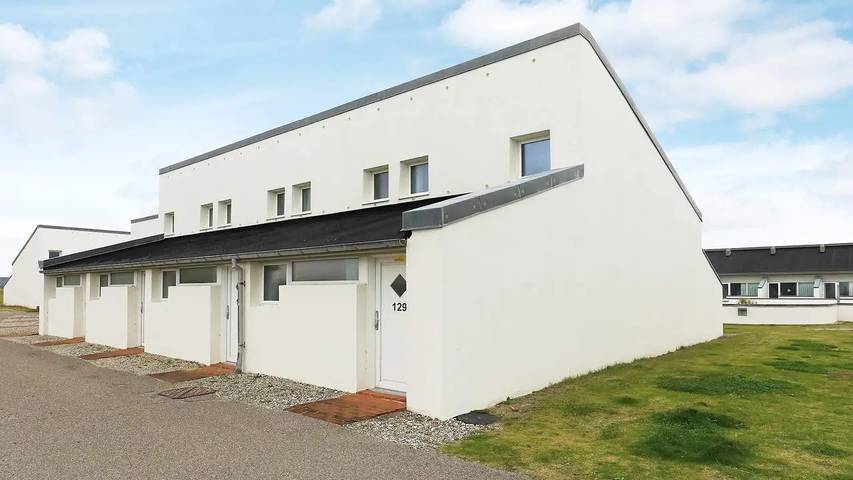 Ferienwohnung für 7 Personen, mit Pool und Sauna sowie Terrasse, mit Haustier in Tranum Strand