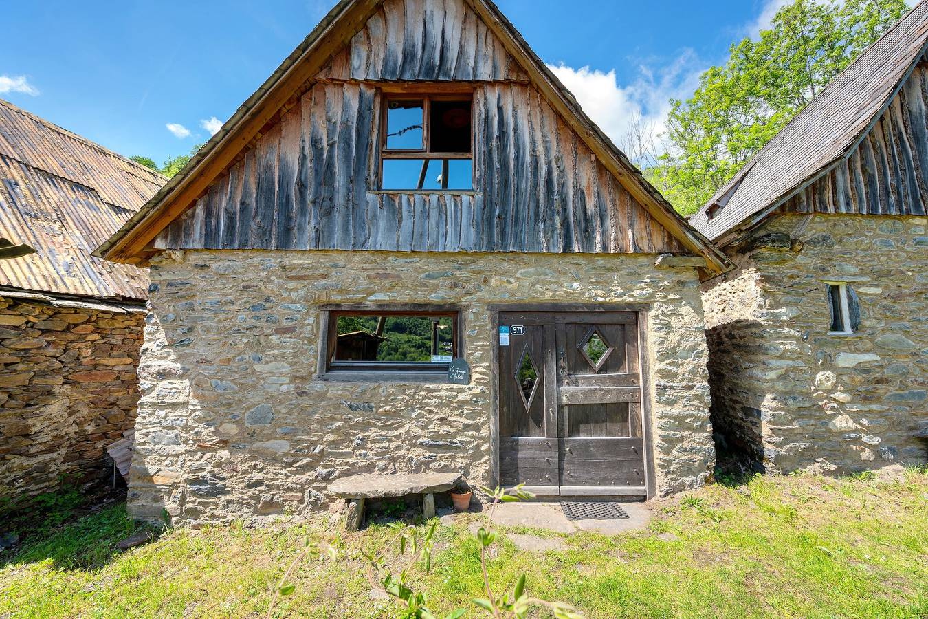 Chalet La Grange d'Arlette mit Bergblick in Sentein, Parc naturel régional des Pyrénées ariégeoises