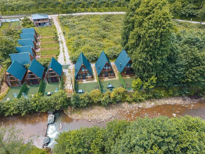 Appart’hôtel pour 2 personnes, avec vue ainsi que vue sur le lac et jardin