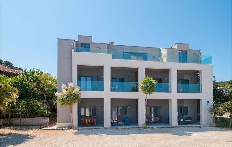 Ferienwohnung für 4 Personen, mit Terrasse und Garten