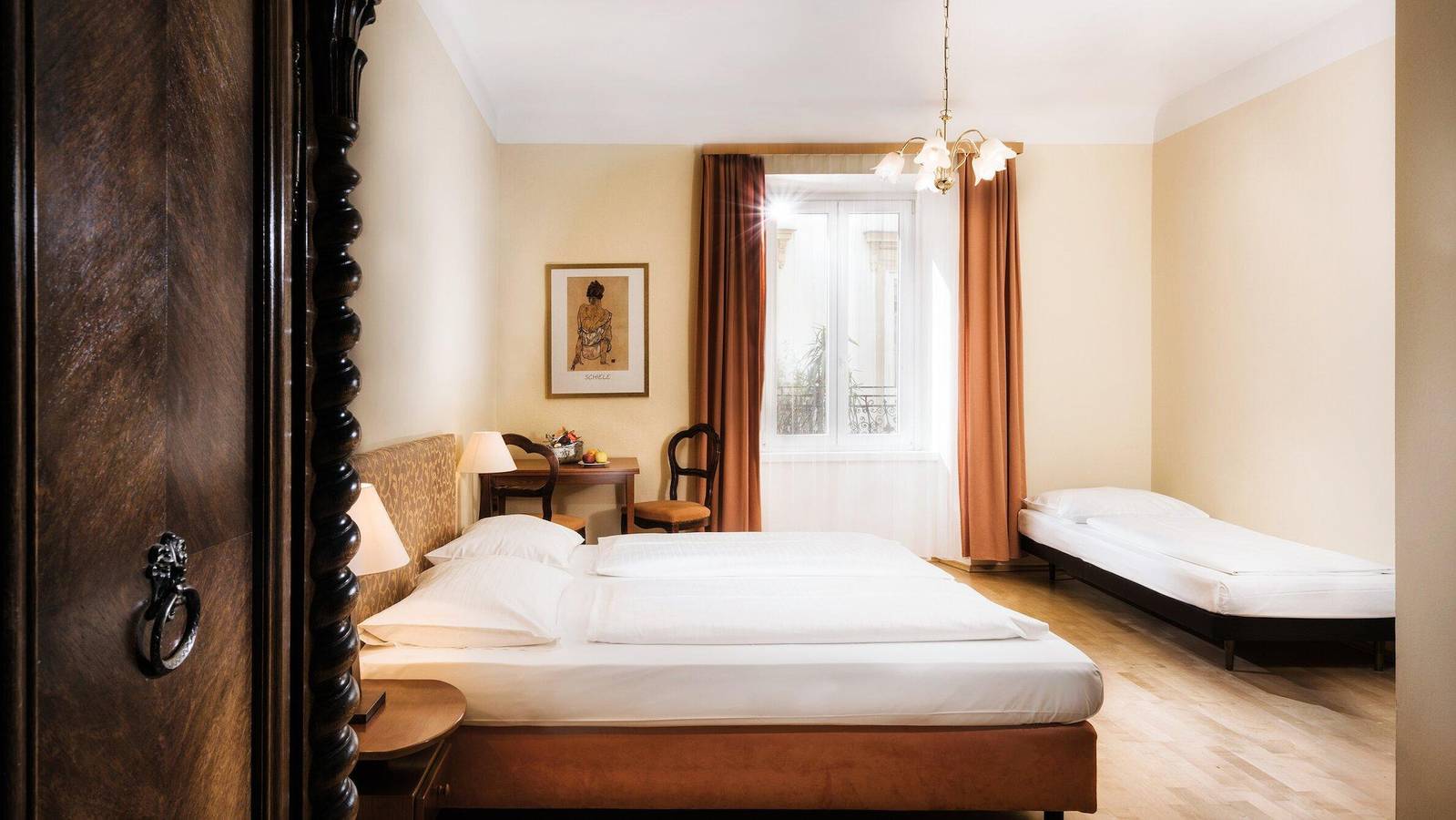 Superior Dreibettzimmer ohne Frühstück in Graz, Steirerland