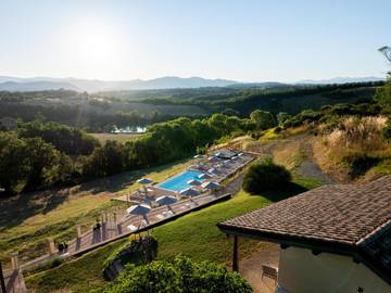 Cottage pour 2 personnes, avec vue ainsi que piscine et jardin à Città di Castello