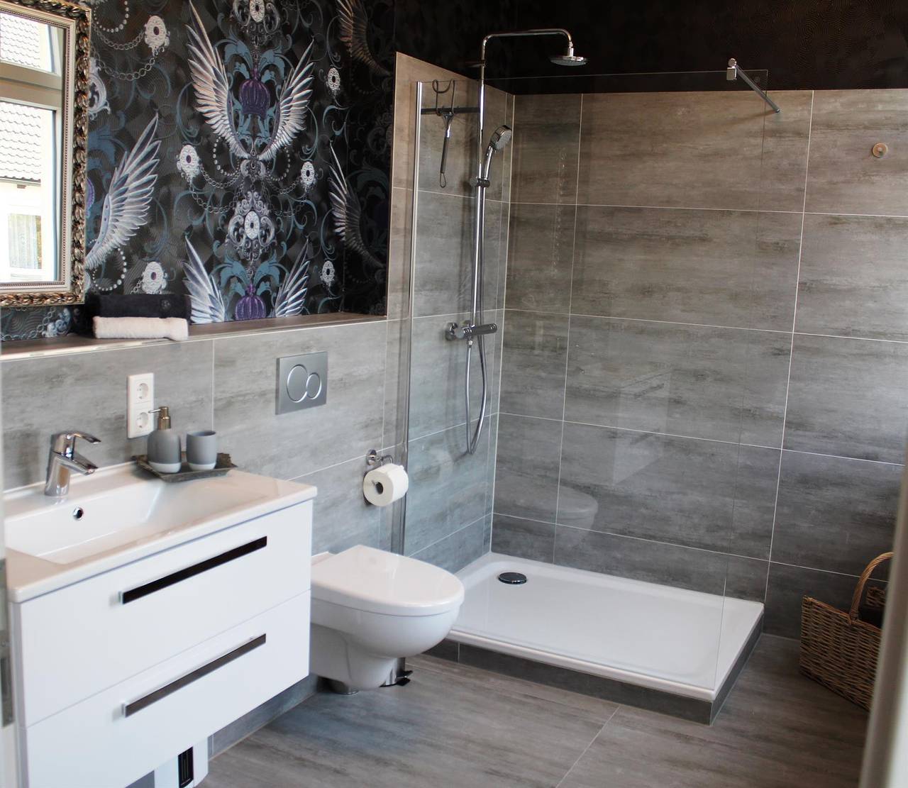 Familienz. Blumenzimmer, Du/Wc, 1-4 Pers. in Hankensbüttel, Landkreis Gifhorn