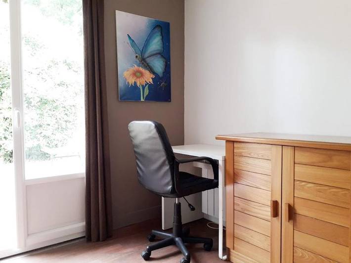 Gîte pour 2 personnes, avec jardin et piscine ainsi que vue et terrasse à Cestas - 3