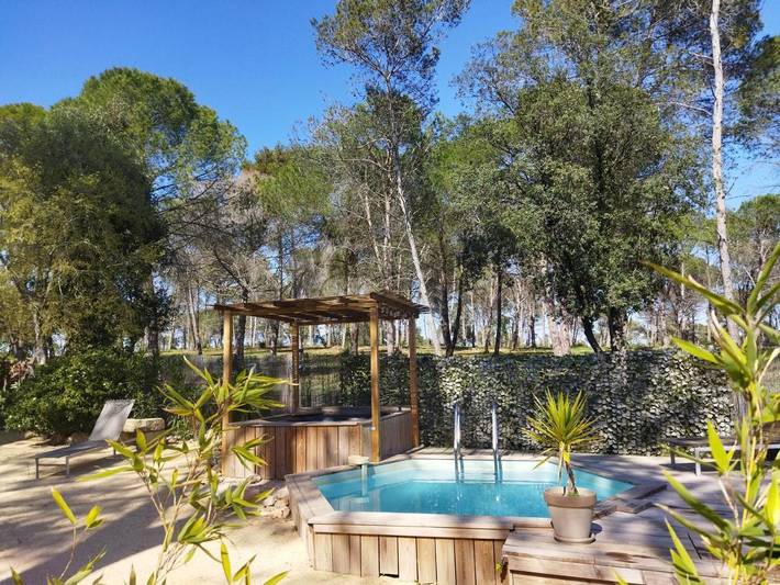 Location de vacances pour 5 personnes, avec bassin pour enfant et vue ainsi que piscine et jardin, animaux acceptés à Langlade - 4