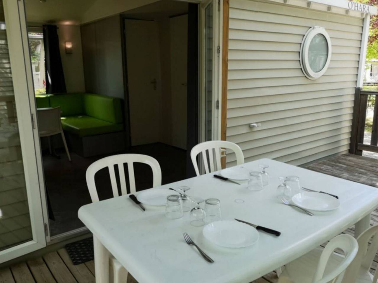 Mobile Home with Terrace in Collias in Collias, Nimes region