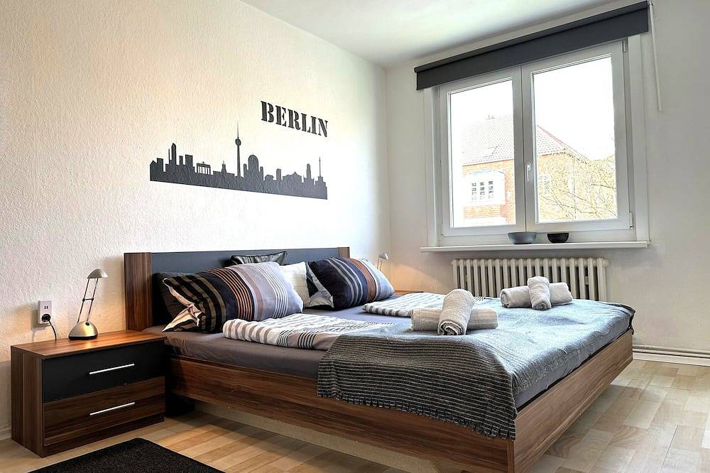Ganze Wohnung, \"Ideal42\" - Apartment (Supermarkt, citynah, Wlan, Self Check-In, U-Bahn, ruhig) in Tempelhof Berlin, Berlin