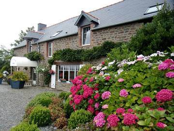Cottage pour 4 personnes, avec jardin, animaux acceptés à Saint-Méloir-des-Ondes
