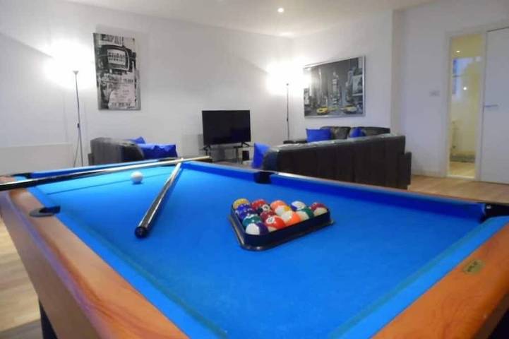 Vacation rental for 4 people, with balcony in Glasgow