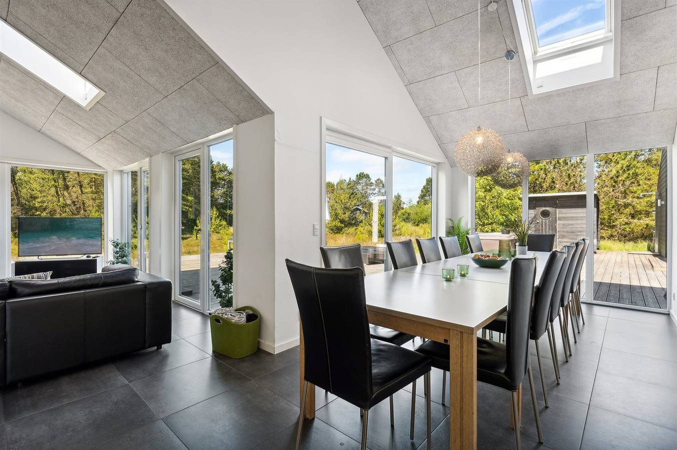Pet friendly home in Rømø with sauna in Sønderstrand, Tagholm