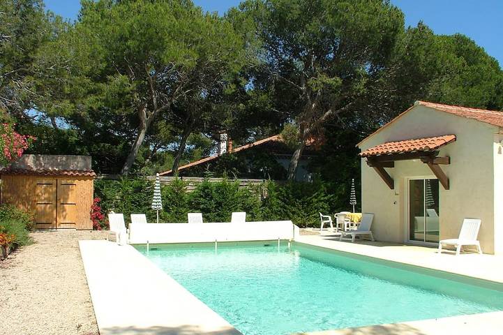 Villa pour 8 personnes, avec Terrasse ainsi que Jardin et Piscine dans Boulouris