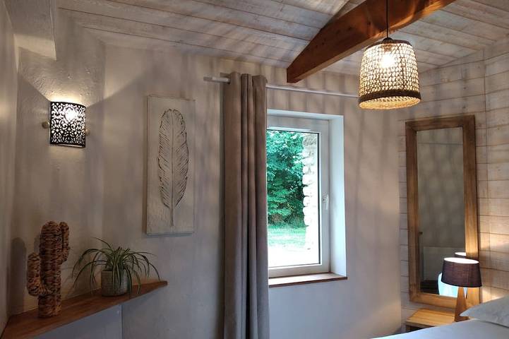 Location de vacances pour 4 personnes, avec jardin à Sainte-Gemme-la-Plaine - 2