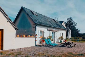 Gîte pour 7 personnes, avec vue sur le lac et vue à Mur-de-Sologne