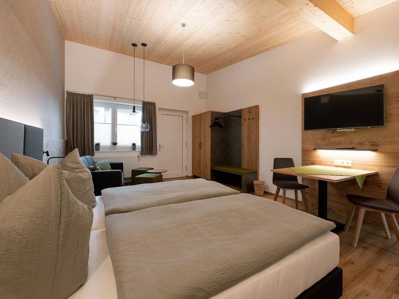 Ganze Ferienwohnung, Gästezimmer/Appartement Familie John - Appartement mit Küche in Veitsbronn, Franken