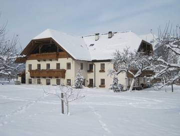 Ferienhaus für 4 Personen, mit Balkon und Seeblick sowie Garten, kinderfreundlich in Strobl