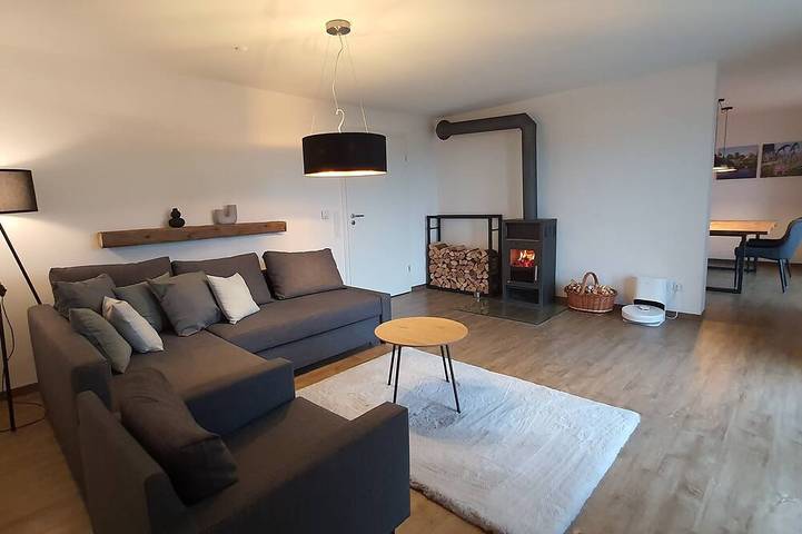 Ferienwohnung für 4 Personen, mit Balkon und Garten