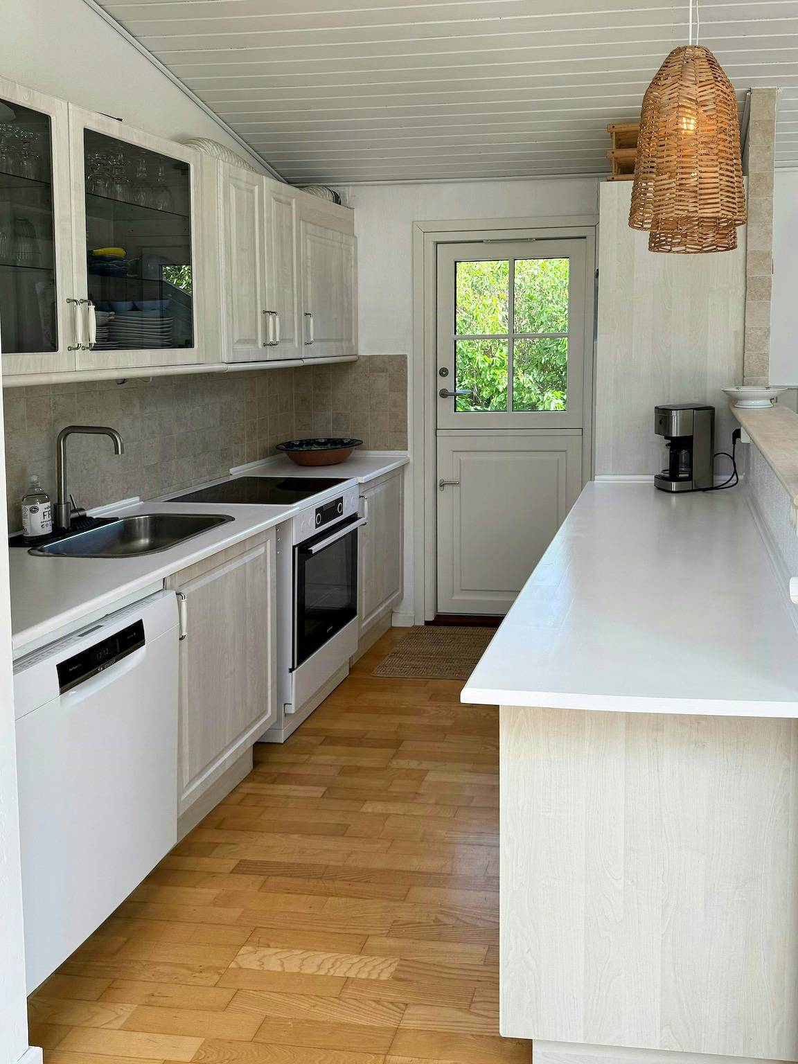 Ferienhaus auf Fejø mit Blick auf die Felder in Strandnähe in Fejø, Schwedische Ostsee