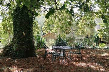 Location de vacances pour 6 personnes, avec jardin et jacuzzi à Coursac