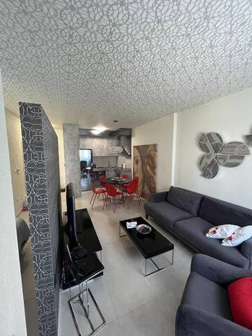 Ferienwohnung für 4 Personen, mit Terrasse und Ausblick in Budva