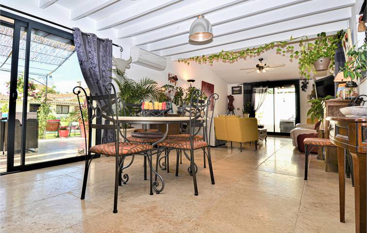 Location de vacances pour 6 personnes, avec terrasse et piscine à Le Pontet - 3