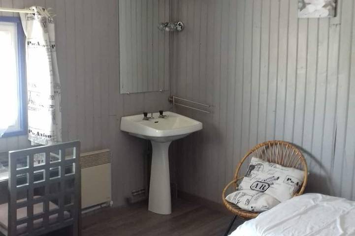 Gîte pour 5 personnes, avec terrasse dans Plage des Sables-Vignier - 3