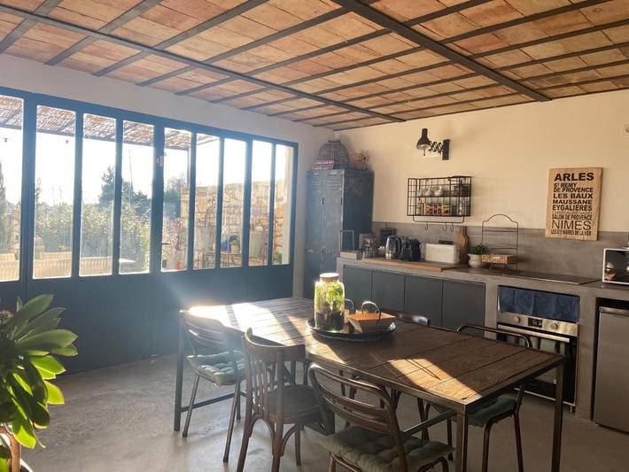 Chambre d’hôte pour 2 personnes, avec vue ainsi que piscine et jardin à Arles - 2