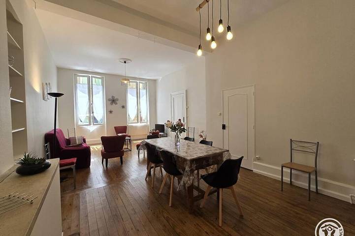 Gîte pour 6 personnes, avec terrasse